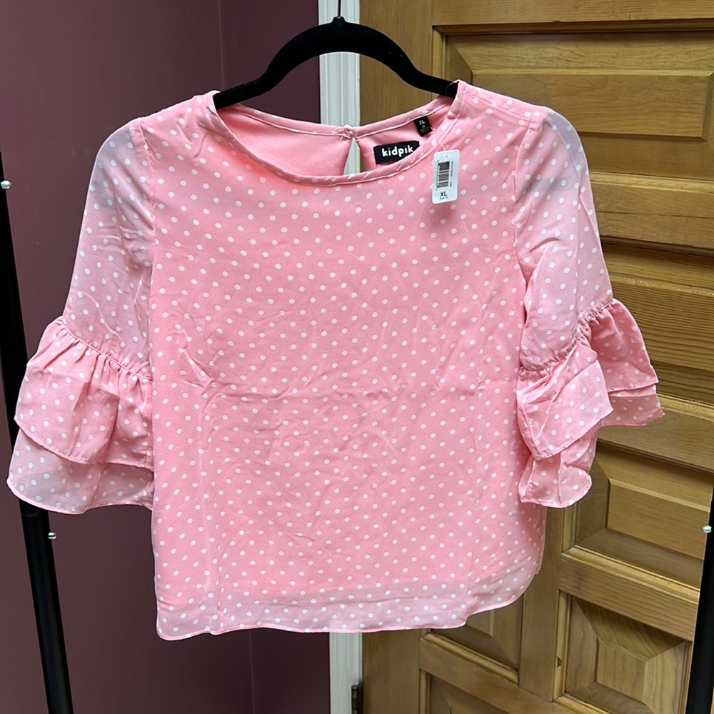 Dot chiffon ruffle shirt